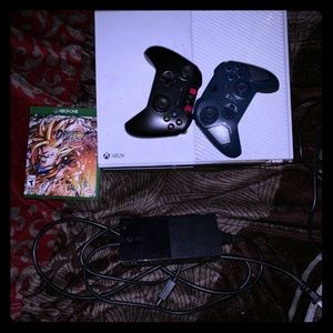 Xbox one 2 controllers 1 game
